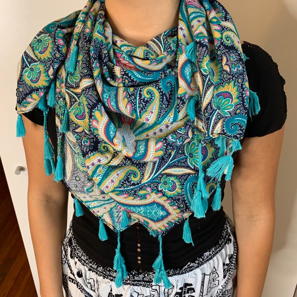 Colorful tasseled scarf